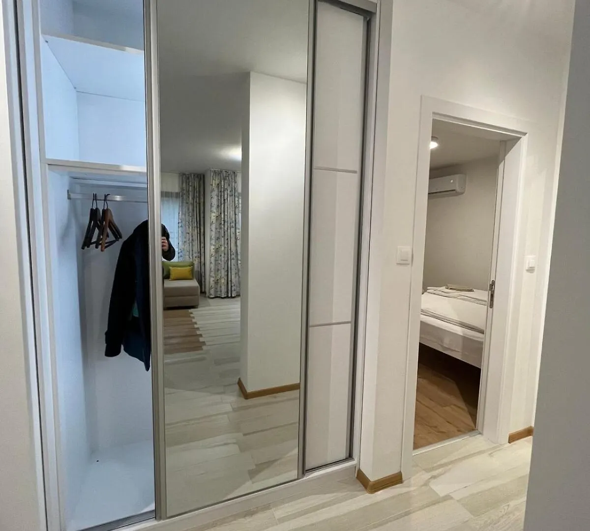 Apartment Central 1 Bedroom Condo With Parking On Site Varna