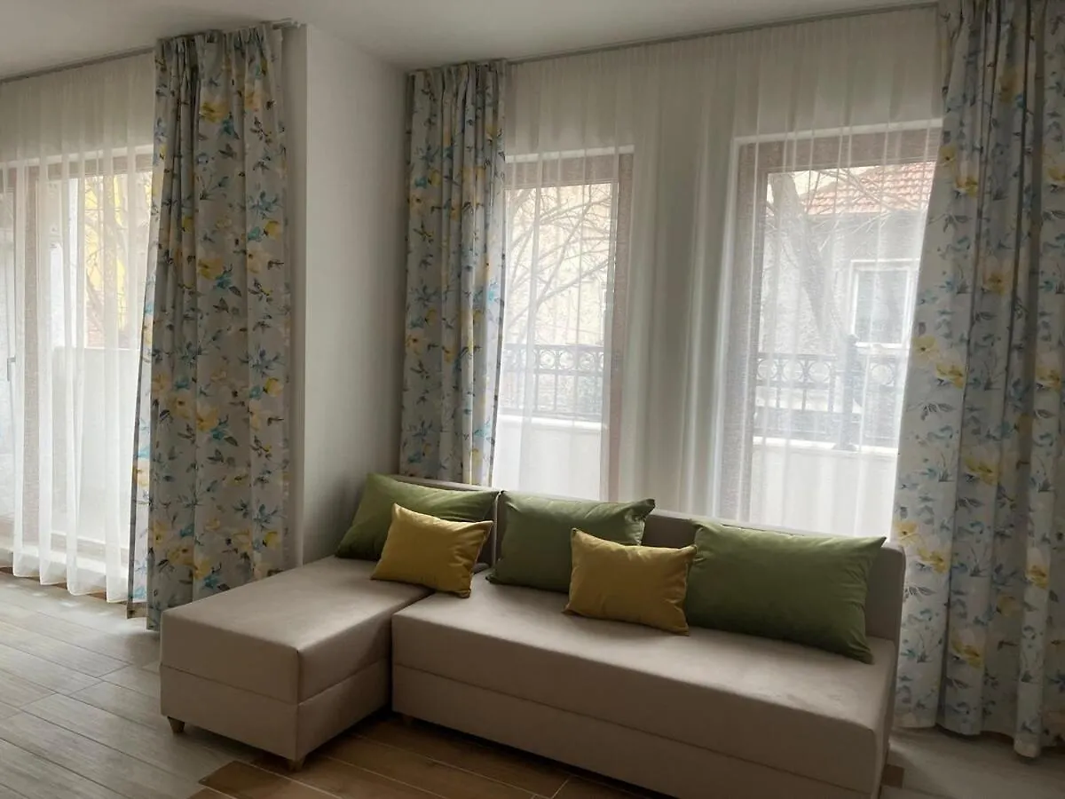Apartment Central 1 Bedroom Condo With Parking On Site Varna
